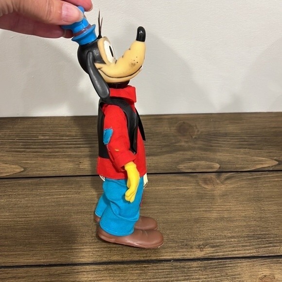 Vintage Walt Disney production’s plastic Goofy doll 9” - Picture 4 of 11